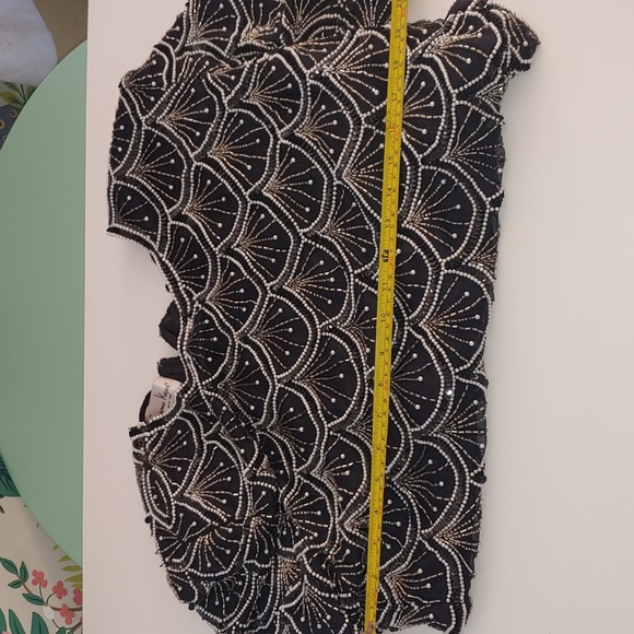 Laurence Kazar hand beaded,  100% Silk, sequin V shaped top Size 1X - Picture 14 of 16